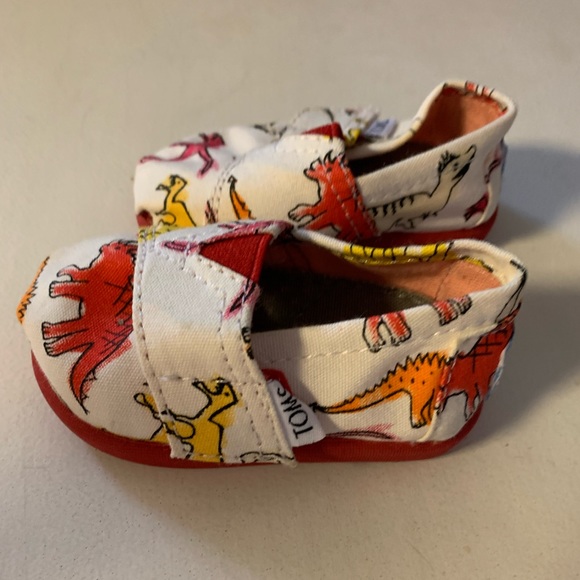 Baby toms shoes size 2 - Picture 3 of 5